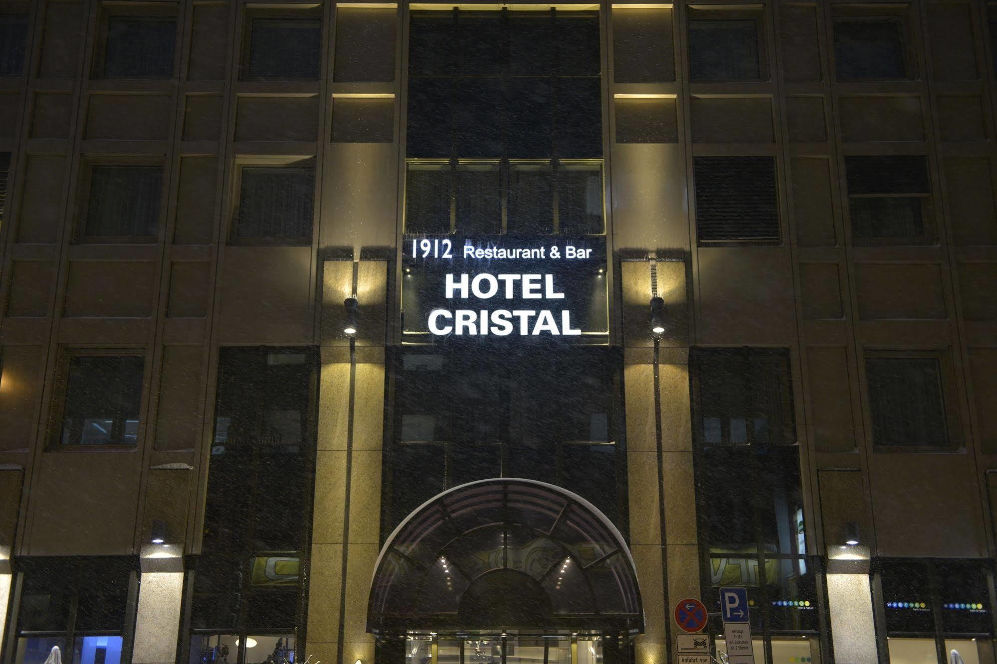 Hotel Cristal Munchen Bagian luar foto